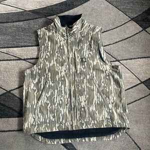 Carhartt Men's Rugged Flex Duck Loose Fit Sherpa-Lined Camo Mock-Neck Vest